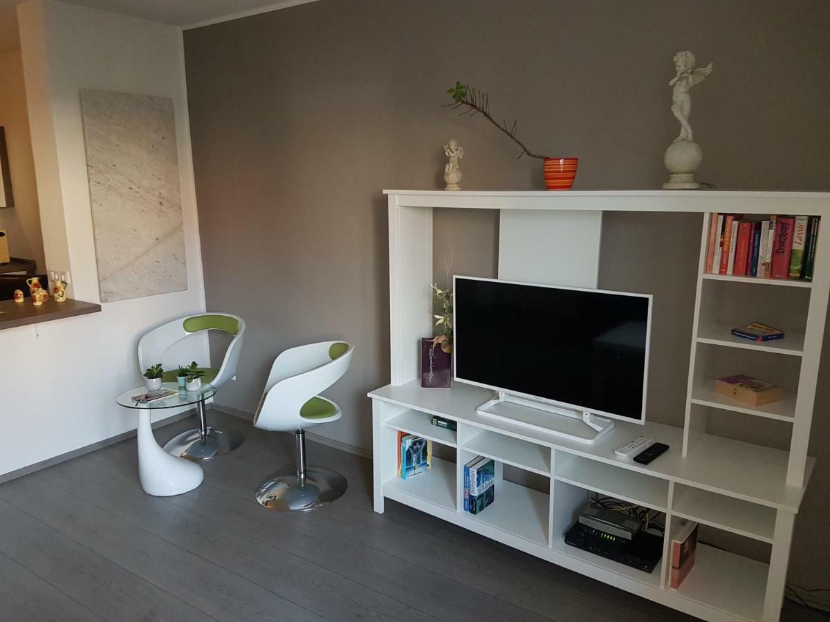 Cafe Marlitt Apartment Арнщат Екстериор снимка